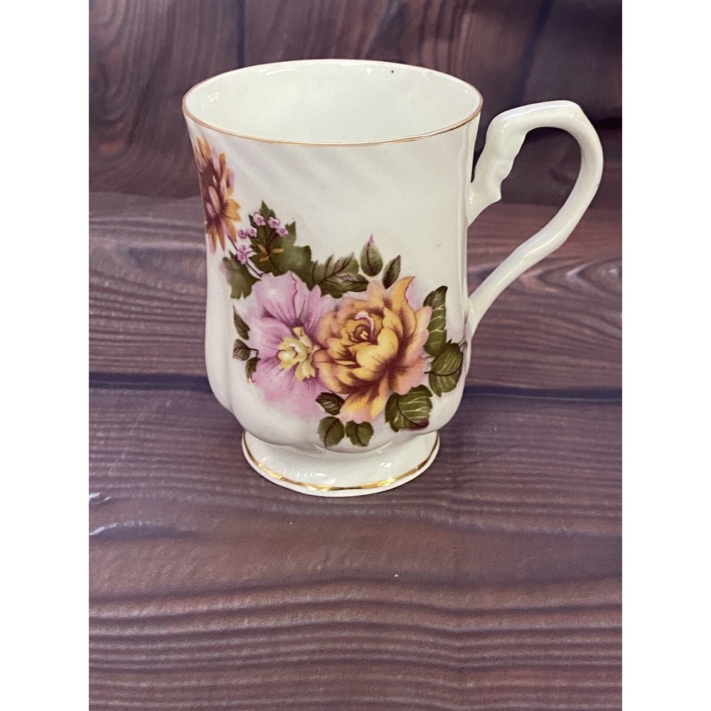 Kings Court Bone China Mug, pink gold flowers Made In India